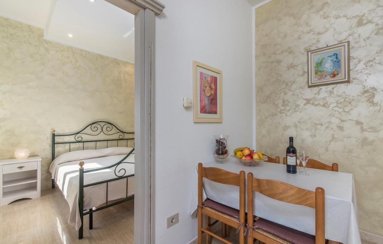 Apartment Complex Orzan Lovrecica Zewnętrze zdjęcie