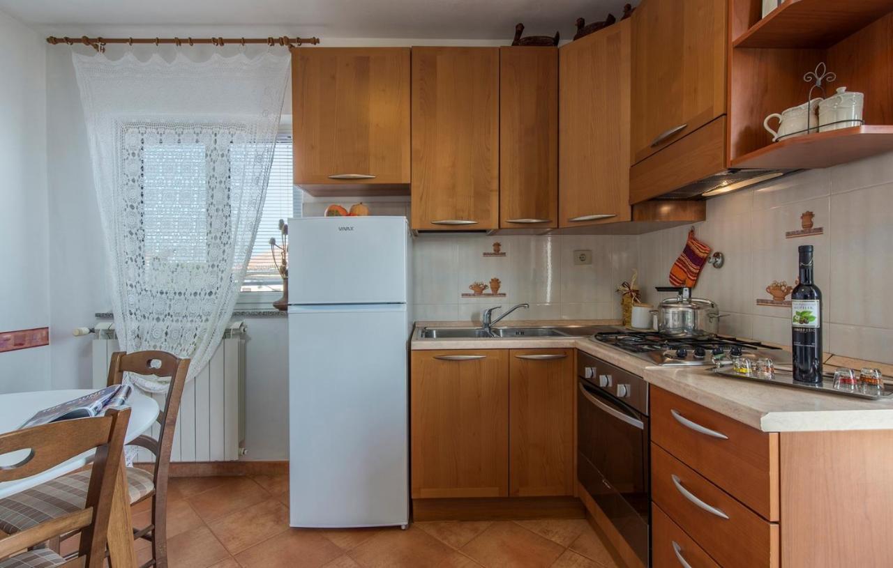 Apartment Complex Orzan Lovrecica Zewnętrze zdjęcie